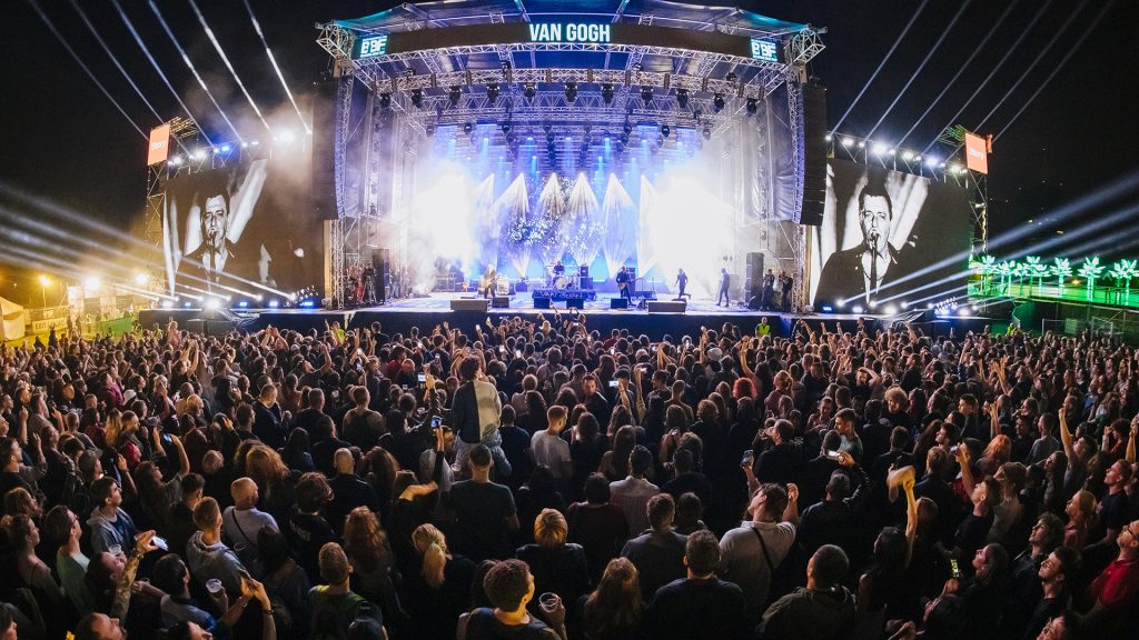 SM Web_0006_LiveProduction4BFTotal-6344